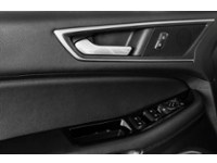 2016 Ford Edge 4dr SEL AWD Exterior Shot 14