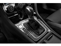 2017 Volkswagen Golf R 5dr HB DSG Exterior Shot 12