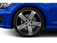 2017 Volkswagen Golf R 5dr HB DSG Exterior Shot 5