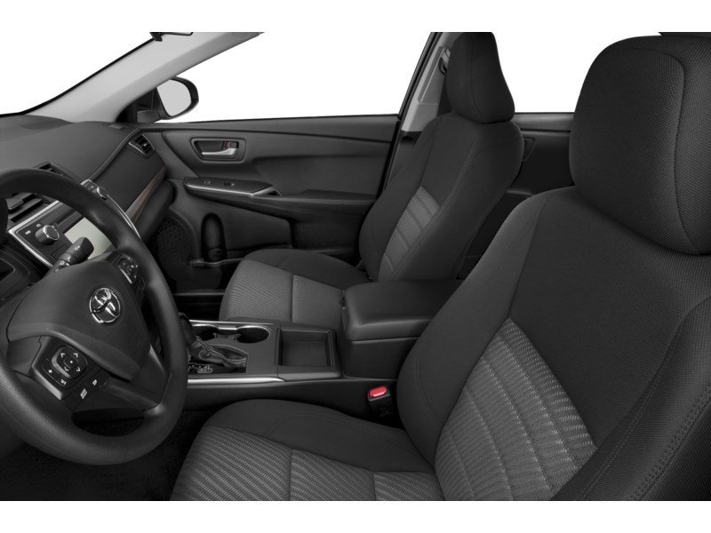 2017 Toyota Camry 4dr Sdn I4 Auto LE Interior Shot 4