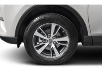 2017 Toyota RAV4 XLE Exterior Shot 4