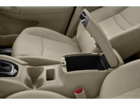 2017 Nissan Rogue FWD 4dr SV Interior Shot 7