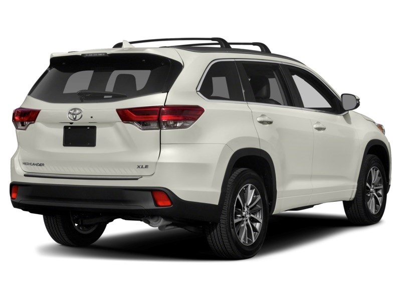 2019 Toyota Highlander AWD XLE Exterior Shot 2