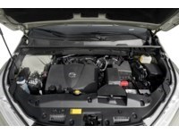 2019 Toyota Highlander AWD XLE Exterior Shot 3