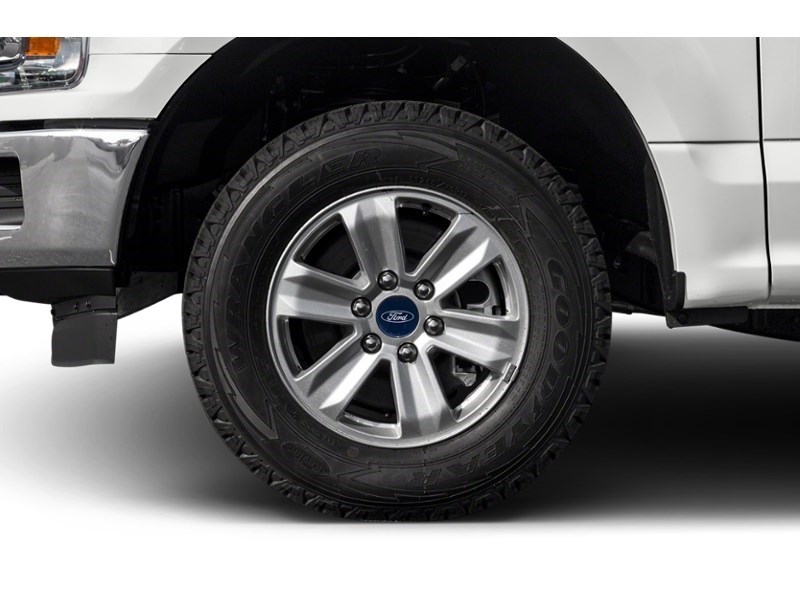 2020 Ford F-150 XLT 4WD SuperCrew 5.5' Box Exterior Shot 5