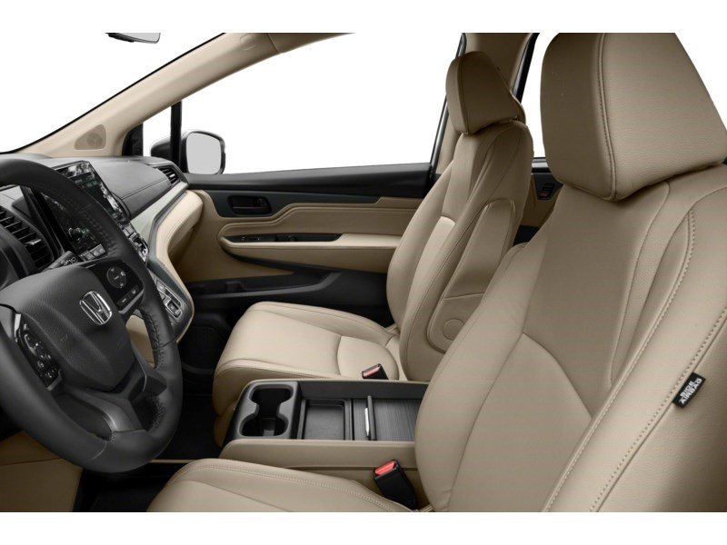2018 Honda Odyssey Touring Auto Interior Shot 3