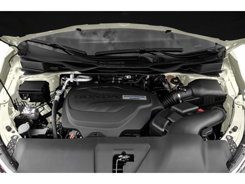 2018 Honda Odyssey Touring Auto Exterior Shot 3