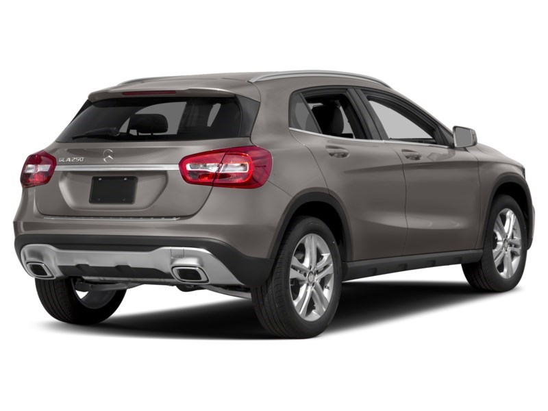 2018 Mercedes-Benz GLA 250 GLA 250 4MATIC SUV Exterior Shot 2