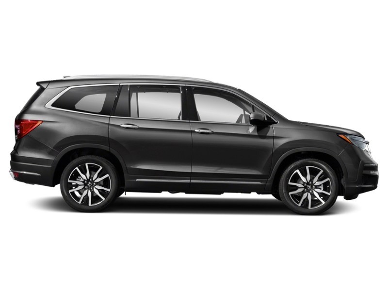 2019 Honda Pilot Touring 8-Passenger AWD Exterior Shot 10