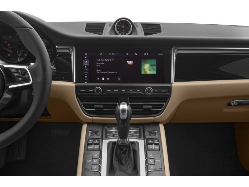 2020 Porsche Macan AWD Interior Shot 2