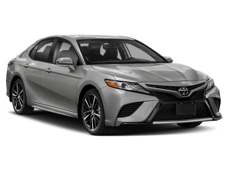 2018 Toyota Camry XSE Auto Exterior Shot 8