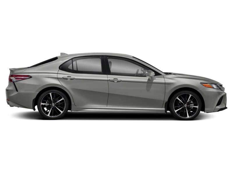 2020 Toyota Camry XSE Auto Exterior Shot 10