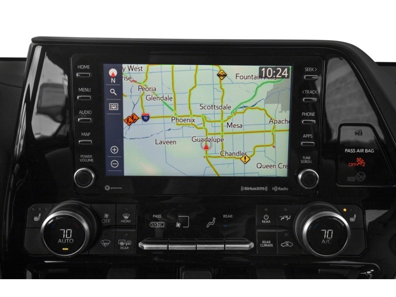 2020 Toyota Highlander XLE AWD Interior Shot 8