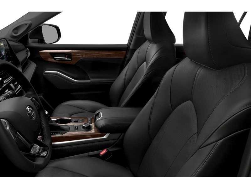 2022 Toyota Highlander Limited AWD Interior Shot 4