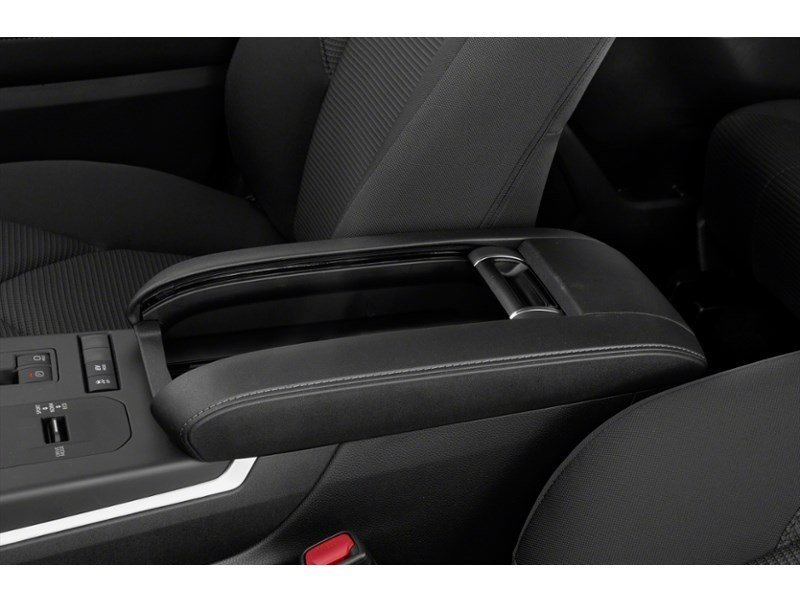 2021 Toyota Highlander Hybrid Hybrid XLE AWD Interior Shot 7