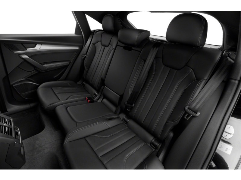 2021 Audi Q5 Sportback Progressiv 45 TFSI quattro Interior Shot 5