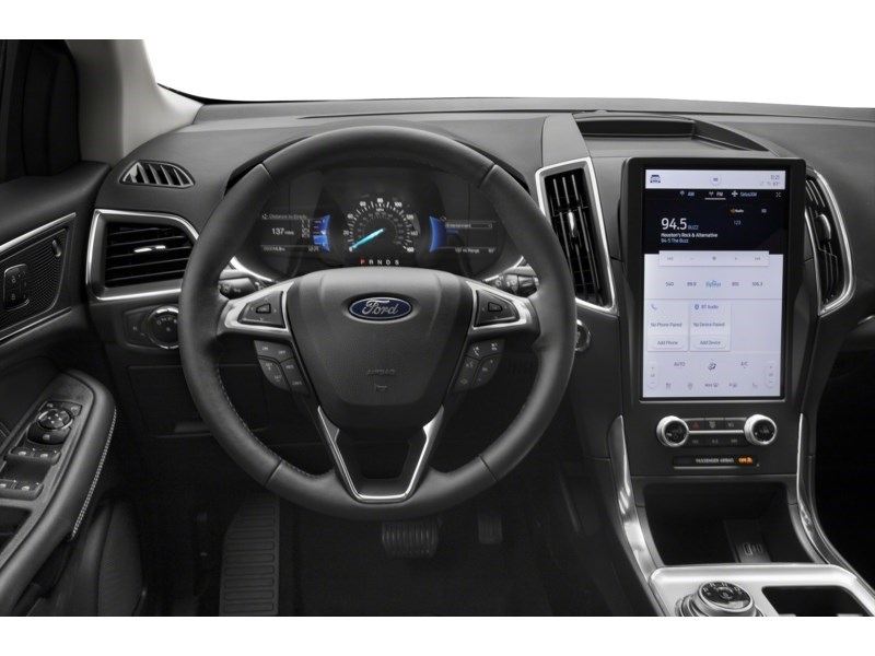 2022 Ford Edge Titanium AWD Interior Shot 3