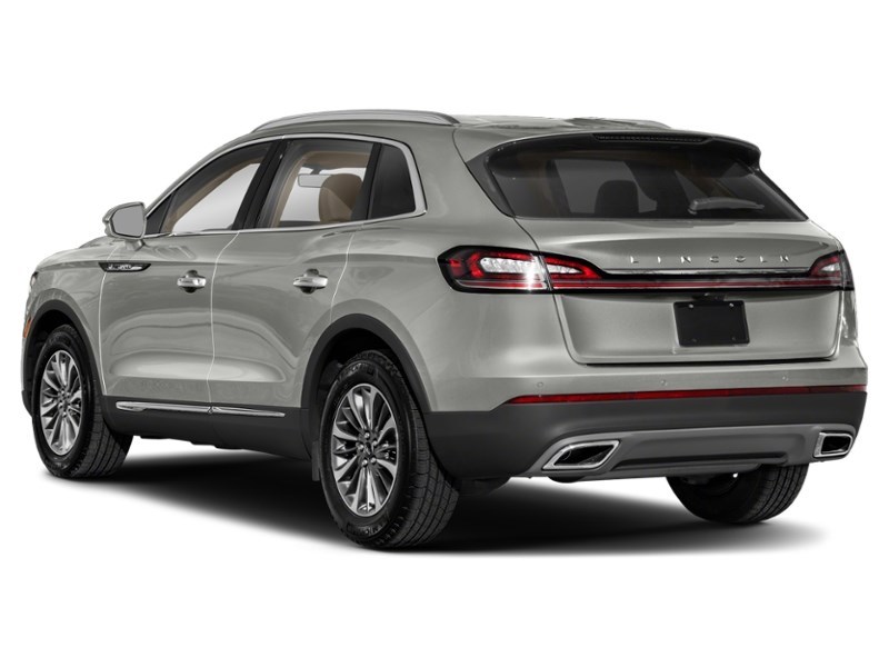 2021 Lincoln Nautilus Reserve AWD Exterior Shot 9