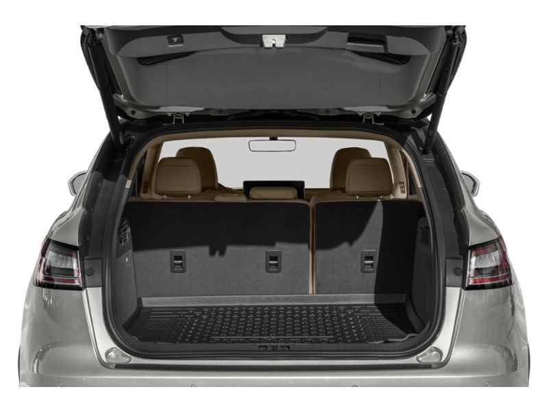2022 Lincoln Nautilus Reserve AWD Exterior Shot 4