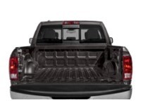 2022 RAM 1500 Classic SLT 4x4 Crew Cab 5'7