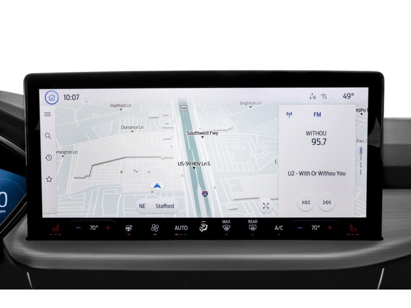 2025 Ford Escape Platinum AWD Interior Shot 8