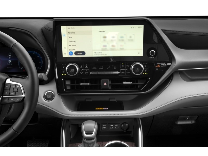 2026 Toyota Highlander Limited AWD Interior Shot 8