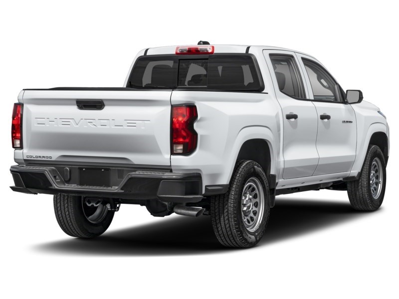 2024 Chevrolet Colorado 4WD Crew Cab Trail Boss Exterior Shot 2