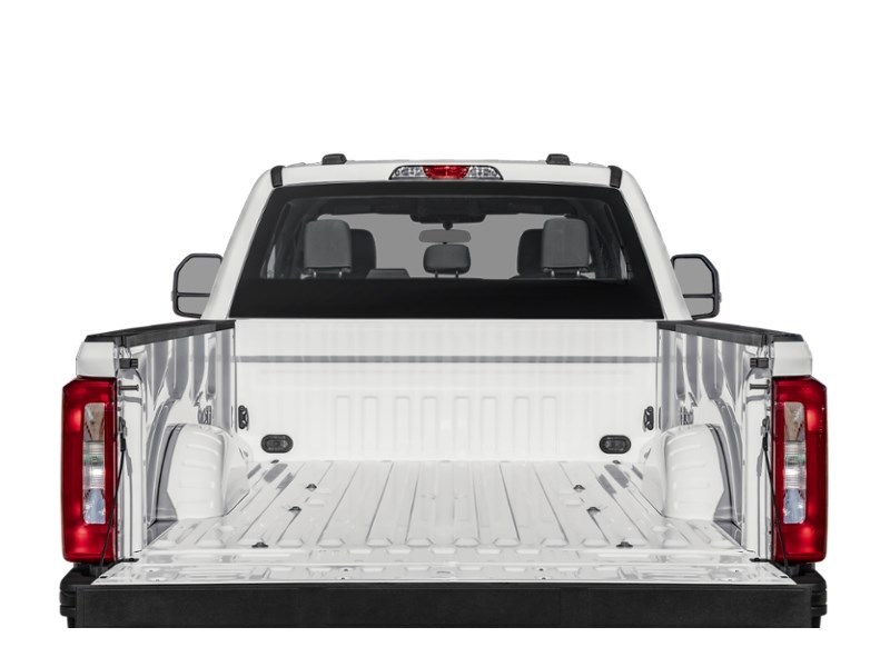 2027 Ford F-250 XL 4WD Crew Cab 6.75' Box Exterior Shot 4