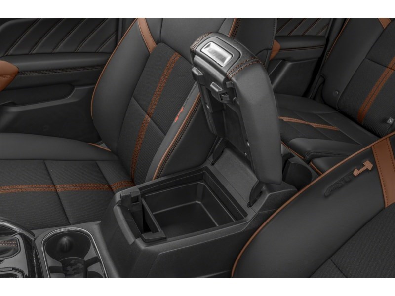 2024 GMC Canyon AT4 Crew Cab | One Owner | Low KM Appeal Interior Shot 7