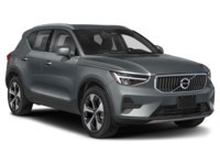 2025 Volvo XC40 B5 AWD Ultra Dark Theme Exterior Shot 8