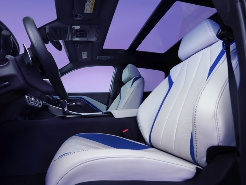 2026 Acura ADX Platinum Elite A-Spec AWD OEM Shot 6