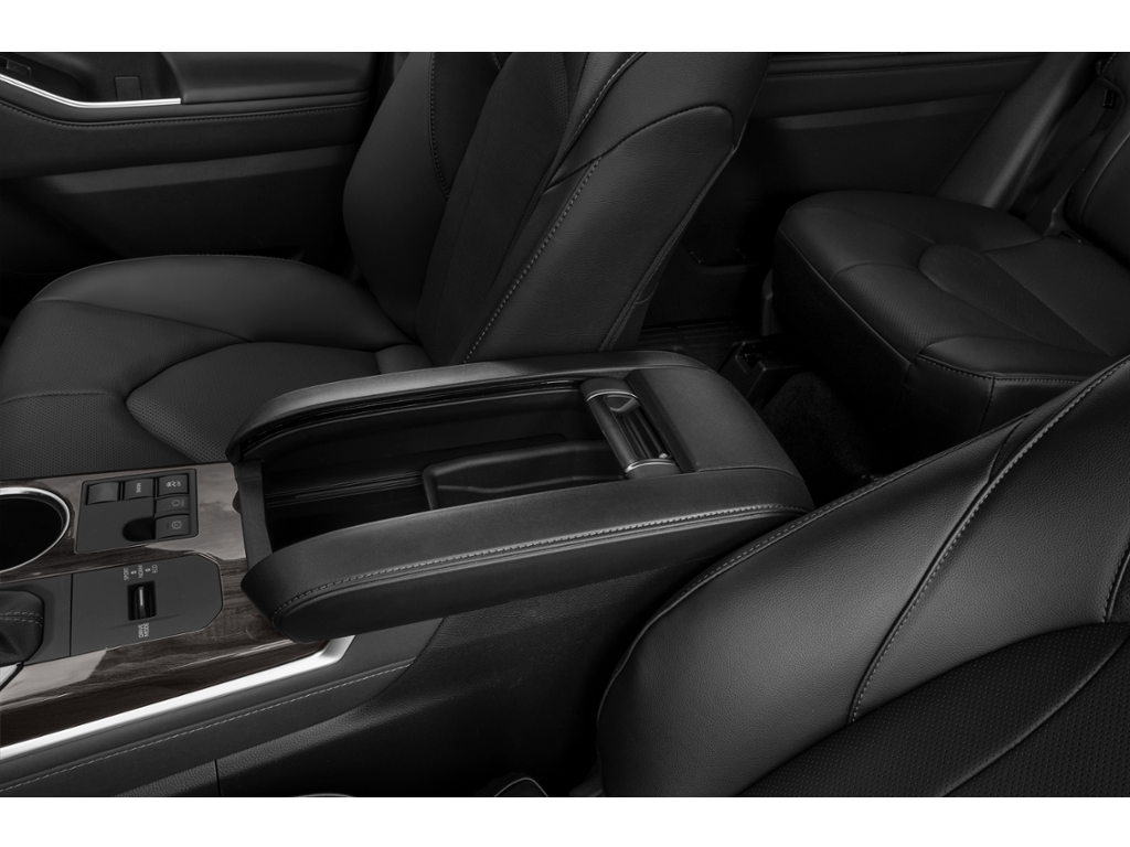 2025 Toyota Highlander Interior