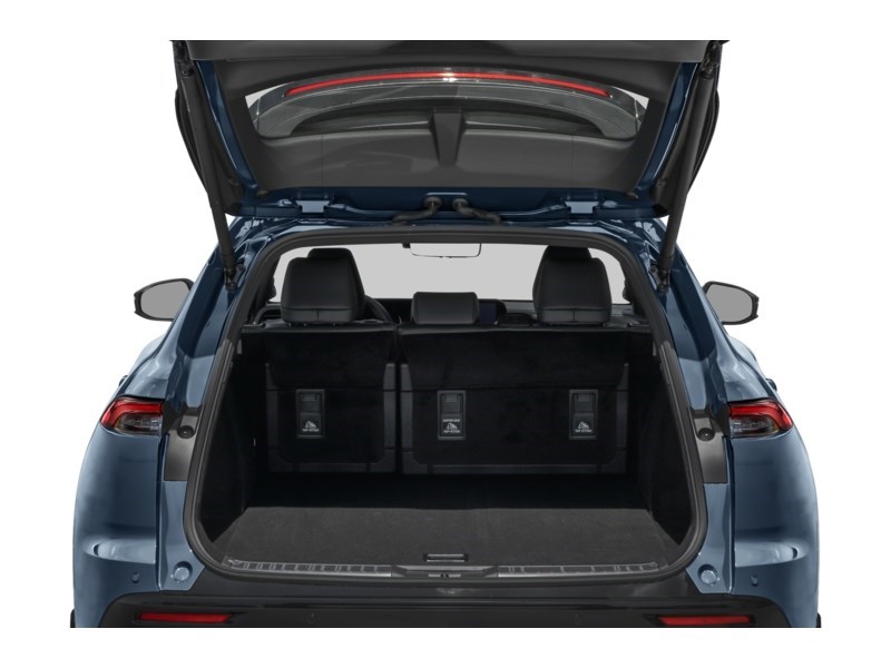 2026 Toyota Crown Signia Limited AWD Exterior Shot 4