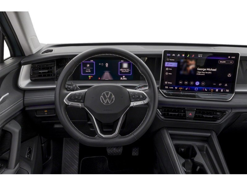 2025 Volkswagen Tiguan Comfortline 4MOTION Interior Shot 3