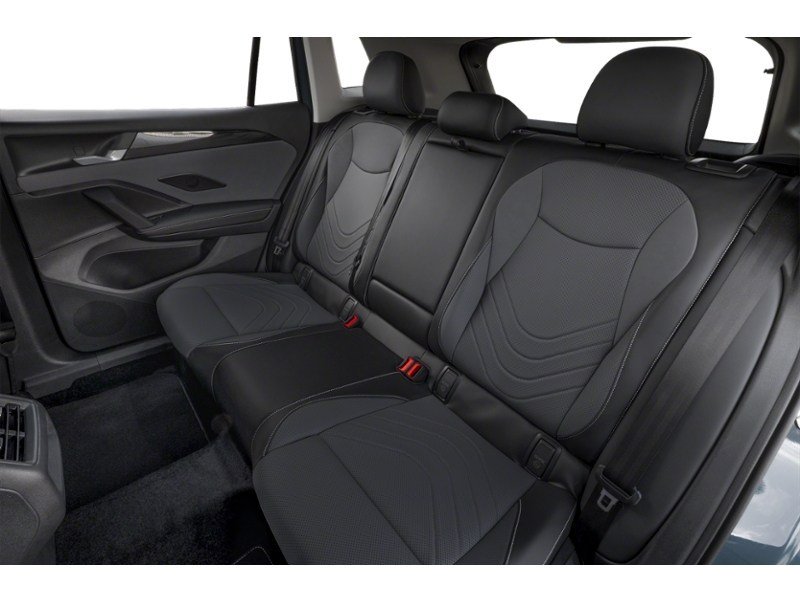 2025 Volkswagen Tiguan Comfortline 4MOTION Interior Shot 5