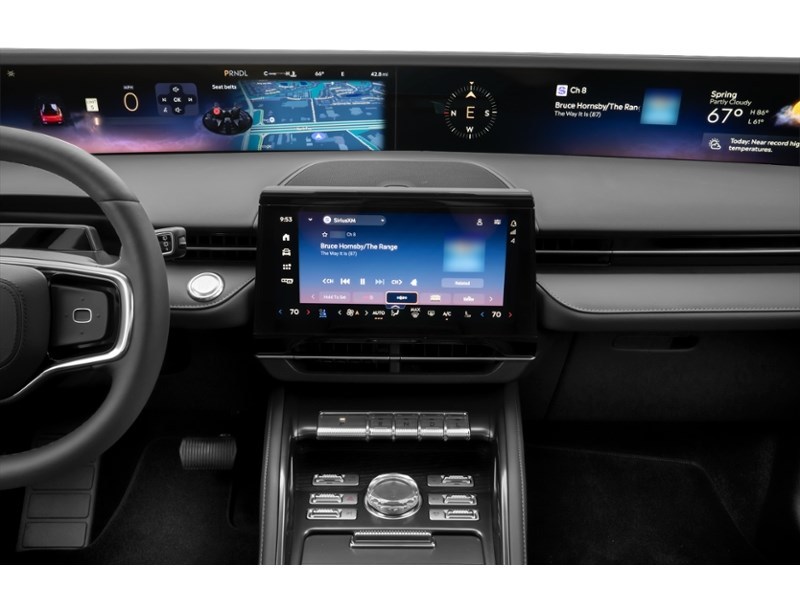 2026 Lincoln Nautilus Reserve AWD Interior Shot 2