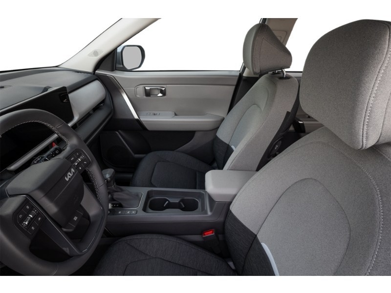 2027 Kia Seltos LX FWD Interior Shot 4