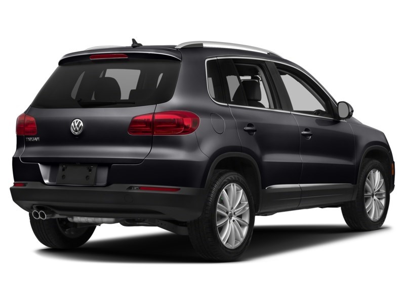 2017 Volkswagen Tiguan 4MOTION 4dr Wolfsburg Edition Deep Black Pearl  Shot 18