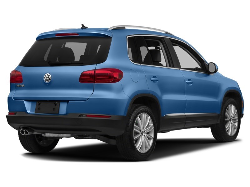 2017 Volkswagen Tiguan 4MOTION 4dr Wolfsburg Edition Pacific Blue  Shot 36