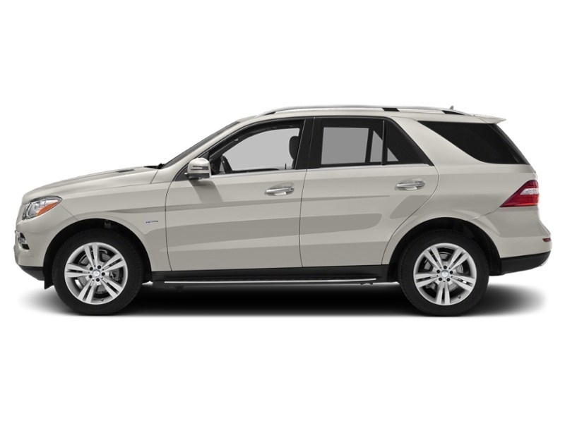 2013 Mercedes-Benz M-Class 4MATIC 4dr ML 350 BlueTEC Calcite White  Shot 27