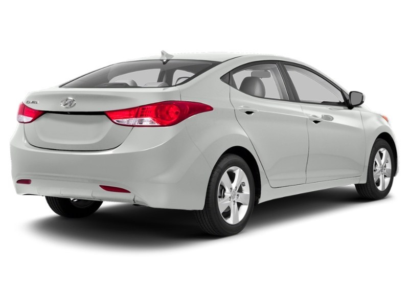 2013 Hyundai Elantra 4dr Sdn Man GL Shimmering White Mica  Shot 27
