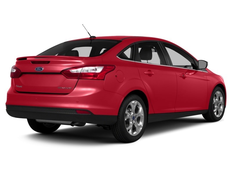 2014 Ford Focus 4dr Sdn SE Race Red  Shot 18