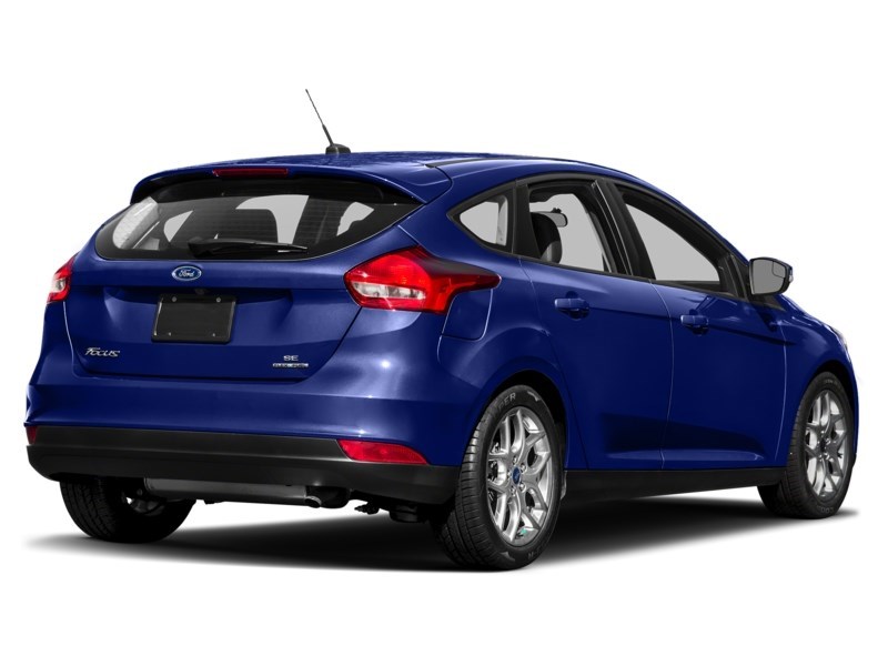 2015 Ford Focus 5dr HB SE Performance Blue Metallic  Shot 2