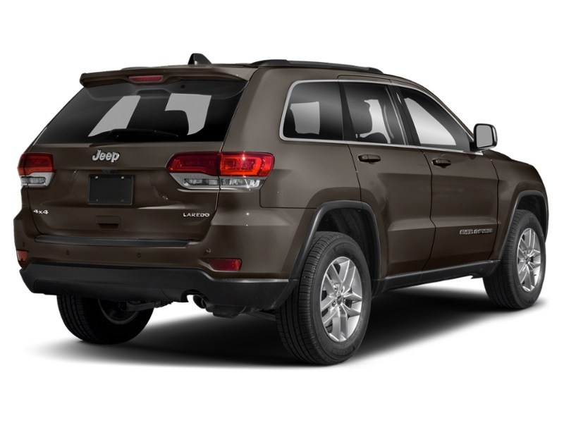 2021 Jeep Grand Cherokee Laredo 4x4 Walnut Brown Metallic  Shot 21