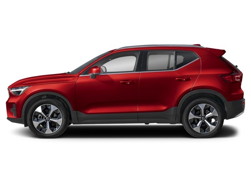 2025 Volvo XC40 B5 AWD Ultra Dark Theme
