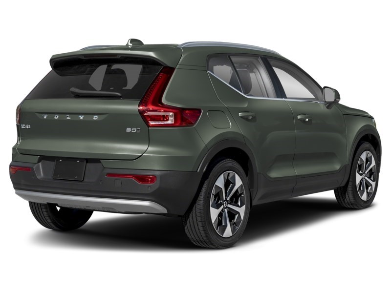 2025 Volvo XC40 B5 AWD Ultra Dark Theme Sage Green Metallic  Shot 31