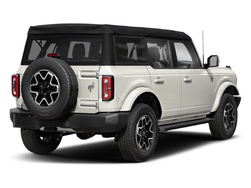 2026 Ford Bronco Outer Banks 4 Door 4x4 Wimbledon White  Shot 2