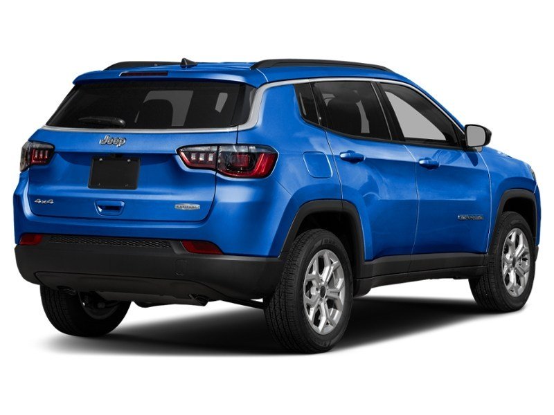 2025 Jeep Compass Altitude 4x4 Laser Blue Pearl  Shot 8